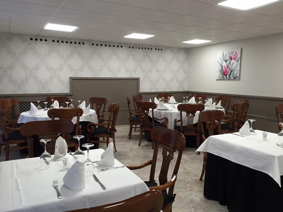 Hotel Restaurante Derby Carballino Extérieur photo